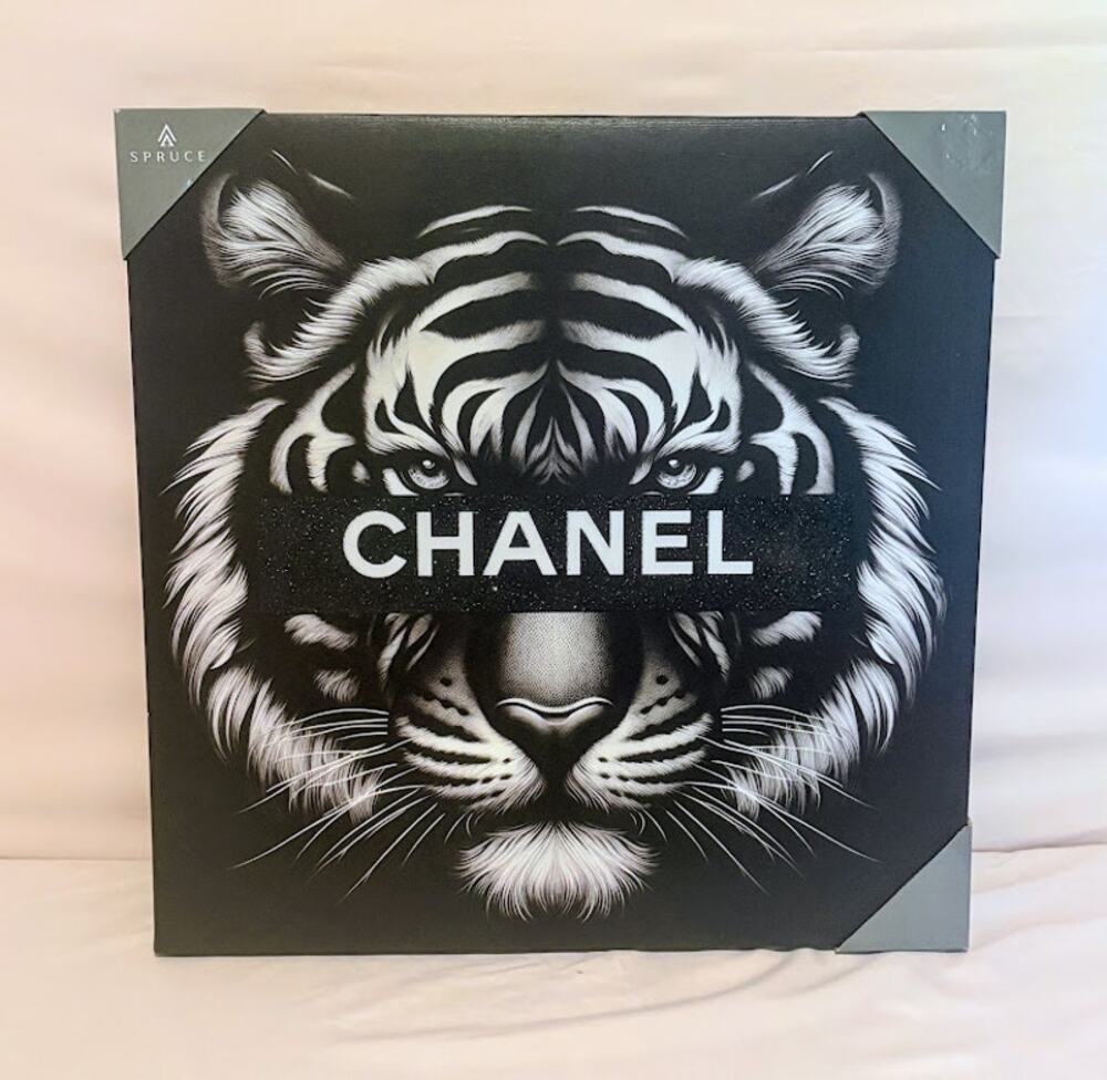Spruce Tiger w/Black Background Fashion Wall Art